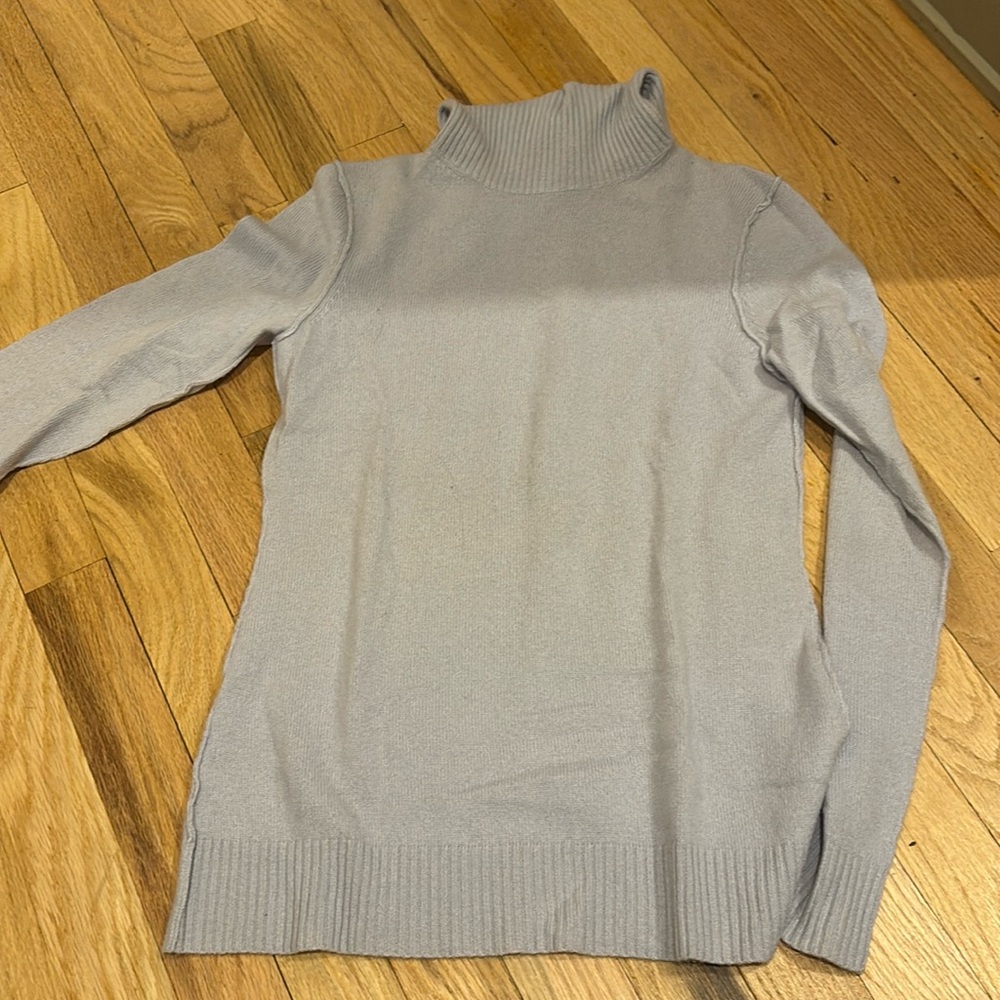 AQUA CASHMERE turtleneck sweater